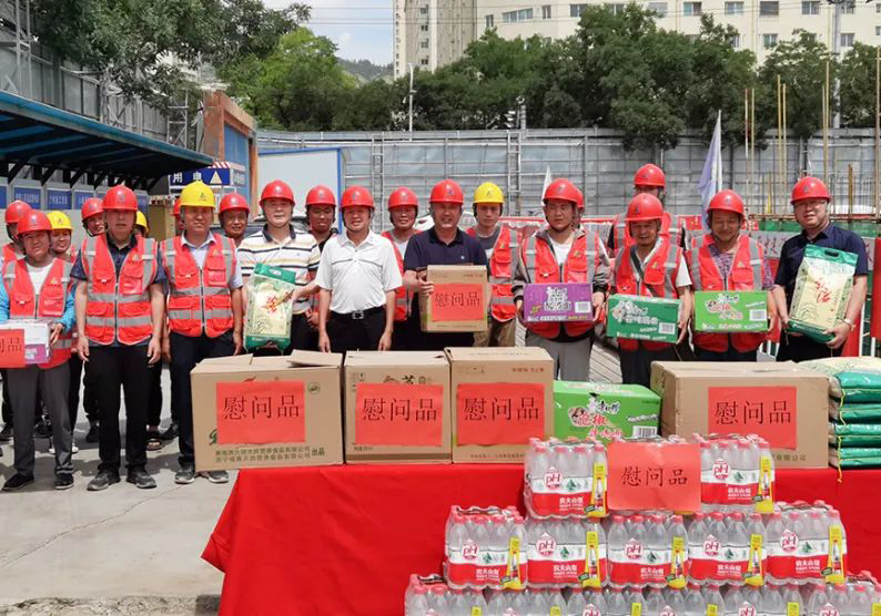 ��˾�����L(zh��ng)�����]ο��(w��n)���C�Ј�(ch��ng)һ���T��